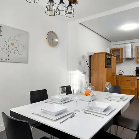 Apartment Unique Two Bedroom Perfect For Remote Work By Renters Szczecin
