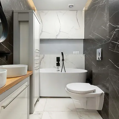 Apartment Unique Two Bedroom Perfect For Remote Work By Renters Szczecin
